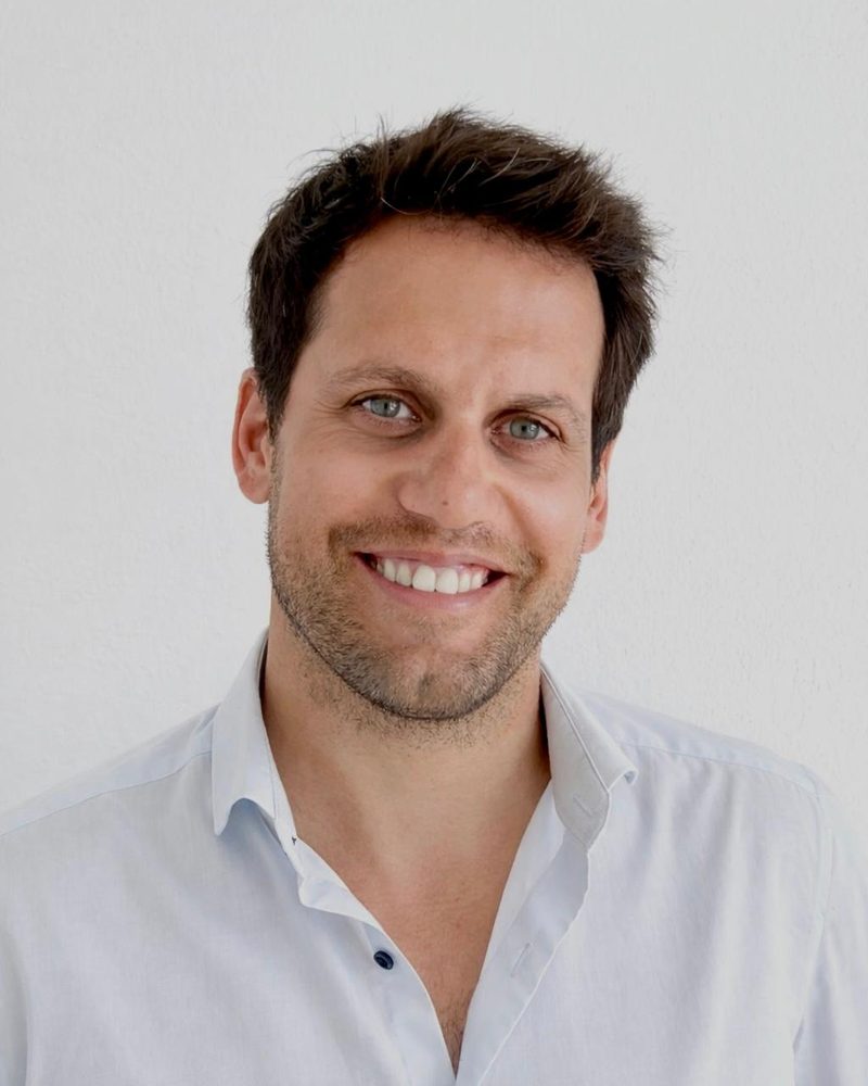 Portret van de oprichter van Momentum
